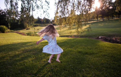 Menina Mulher – Toninho Aribati